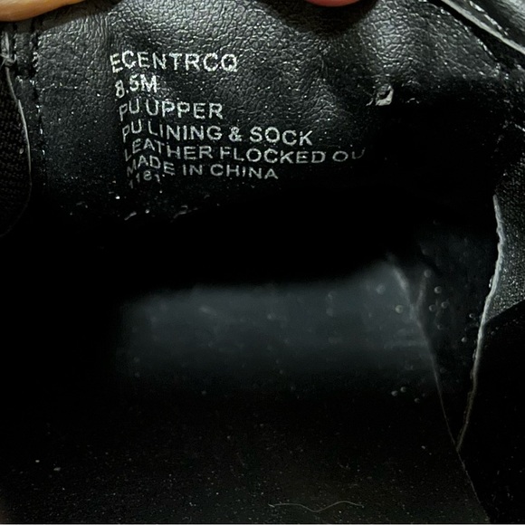 Steve Madden Ecentrcq Black Quilted Leather Upper Slip-On Sneakers. - Picture 10 of 13